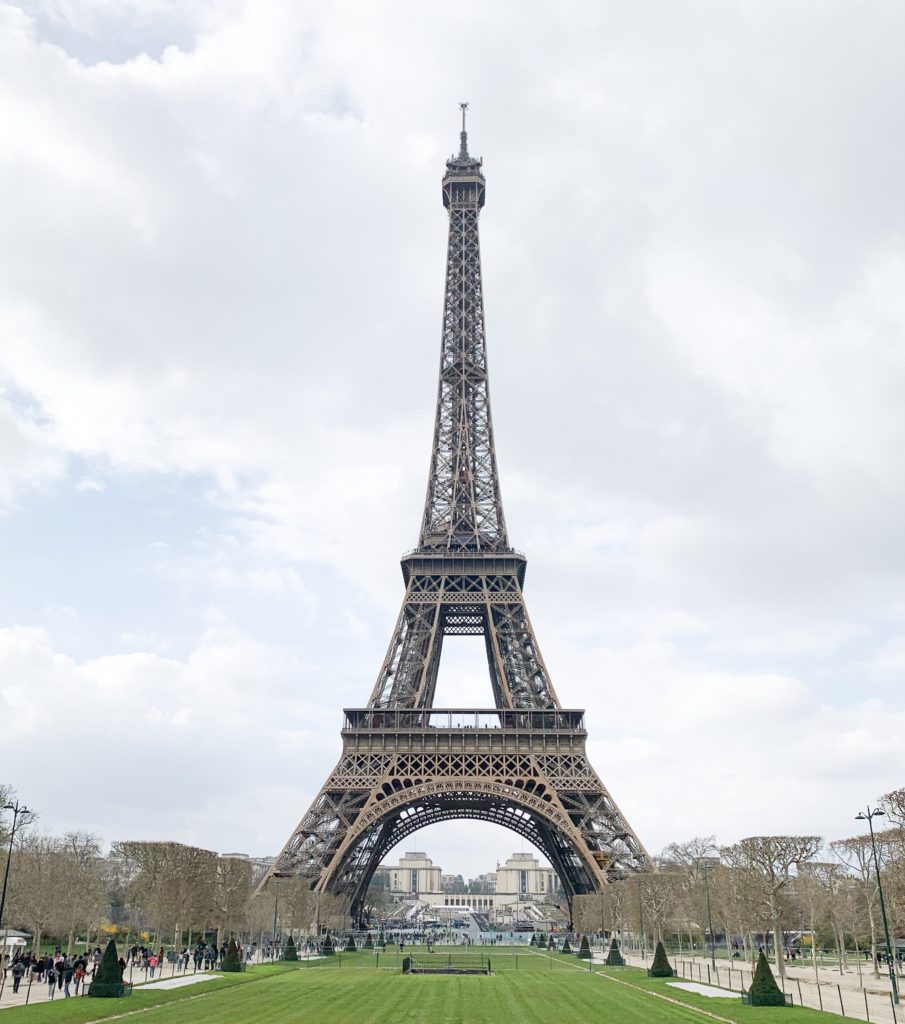 10 trips for your first trip to Paris | Travel to paris | Just Mama Leish | What shoes to wear to Paris | Safety tips | Paris museum pass | crepes | baguette | Eiffel Tower | Paris Metro | How to Paris | Vacation Paris | France | Europe travel | Paris RER | #paris #paristravel #howtoparis